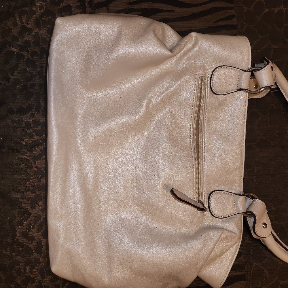 Women's faux leather purse